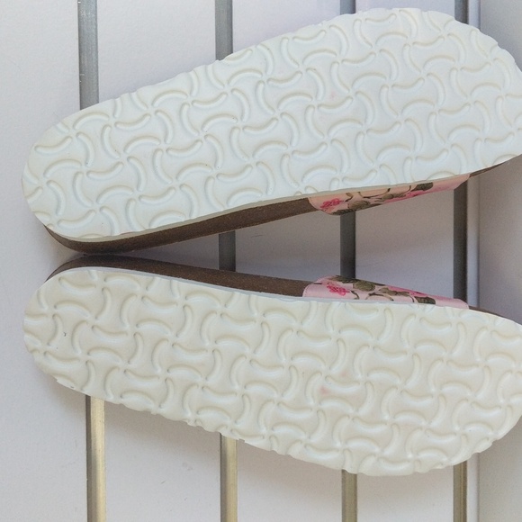 Beverly Feldman Sandals - Picture 4 of 4